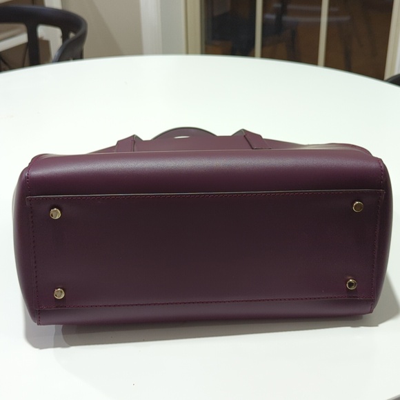 Beautiful Kate Spade Bag with Detachable Shoulder Strap, Plum, Never Used - Picture 3 of 5